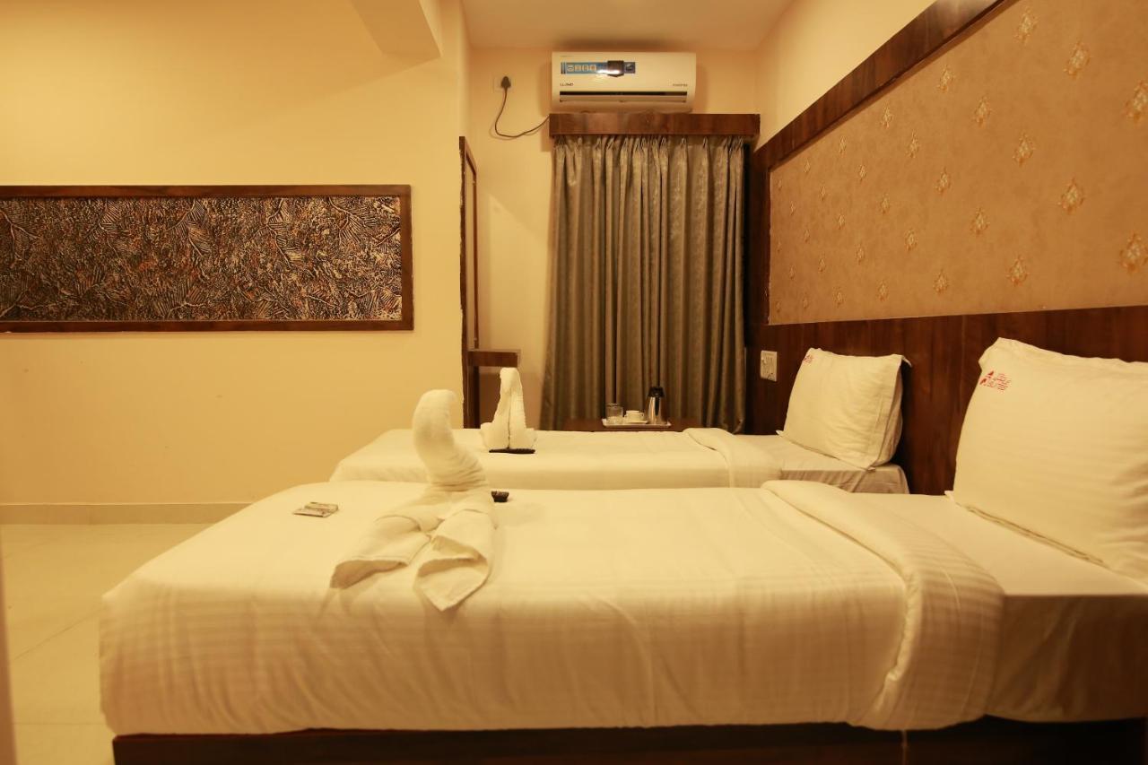 Hotel Apple Suites Бангалор Экстерьер фото