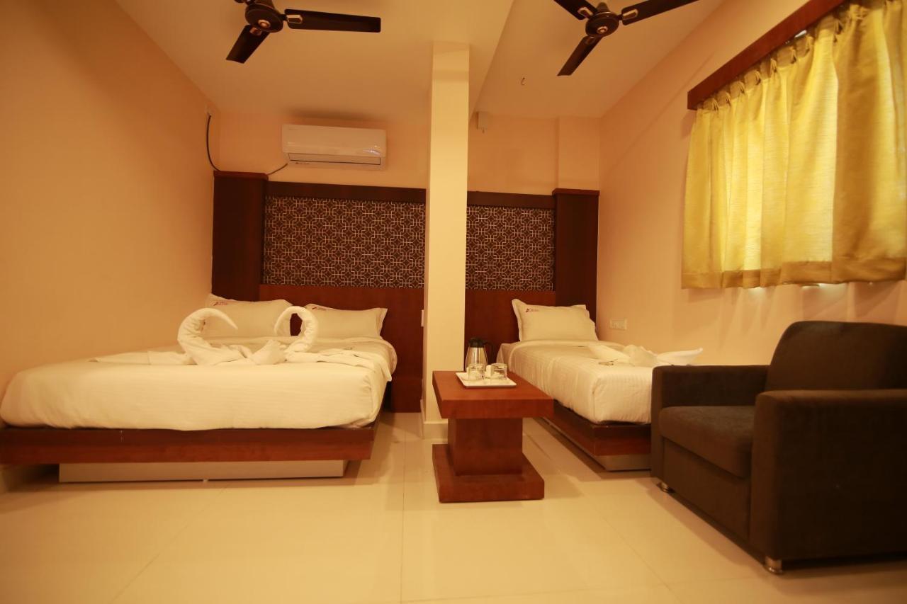 Hotel Apple Suites Бангалор Экстерьер фото