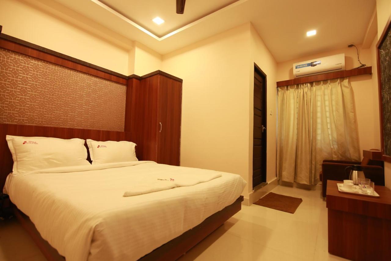 Hotel Apple Suites Бангалор Экстерьер фото