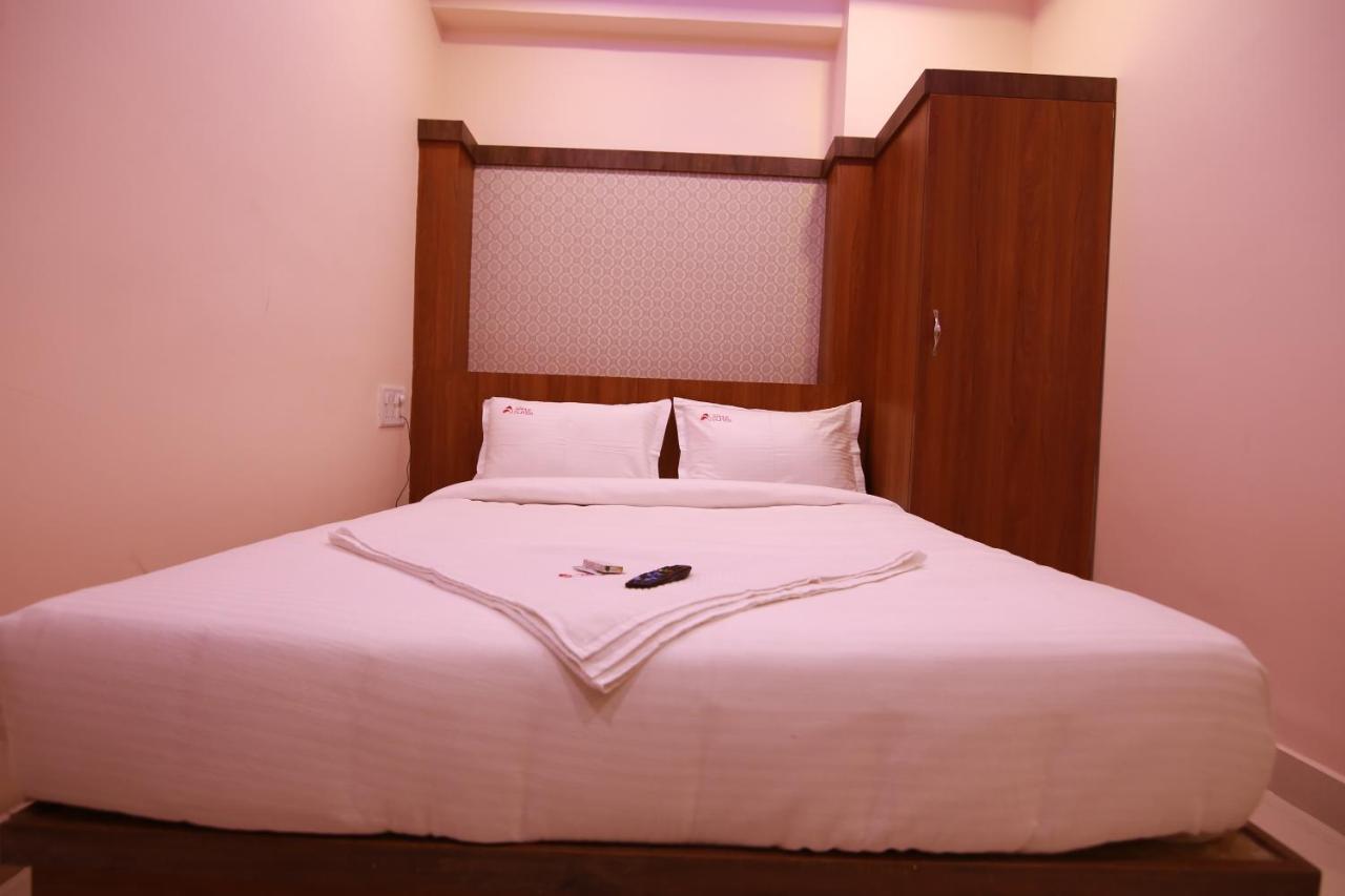 Hotel Apple Suites Бангалор Экстерьер фото